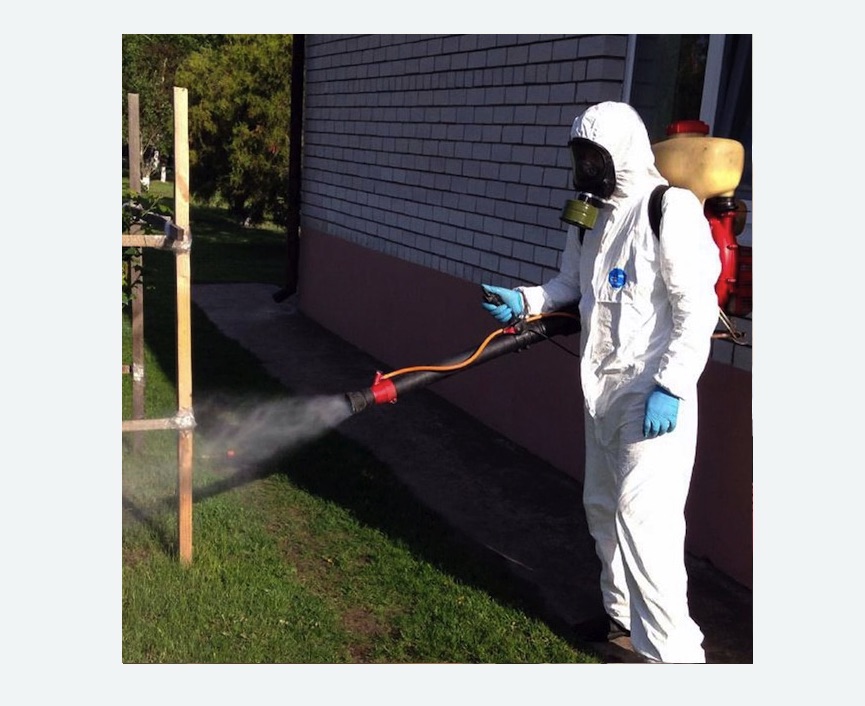 травля клещей на участке в Зеленокумске